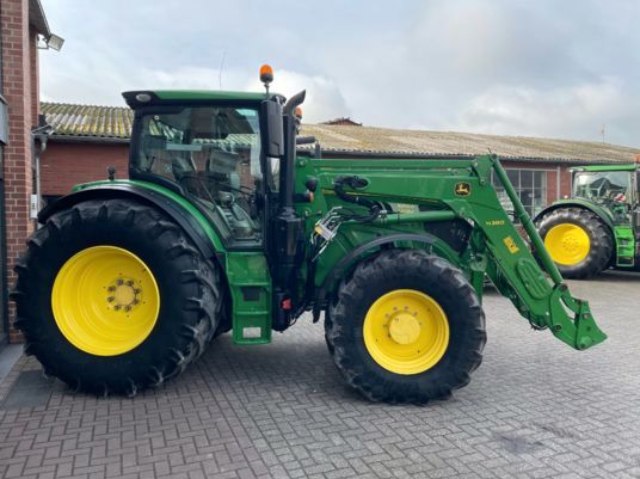 John Deere 6155R Kompaktný traktor, 149kW