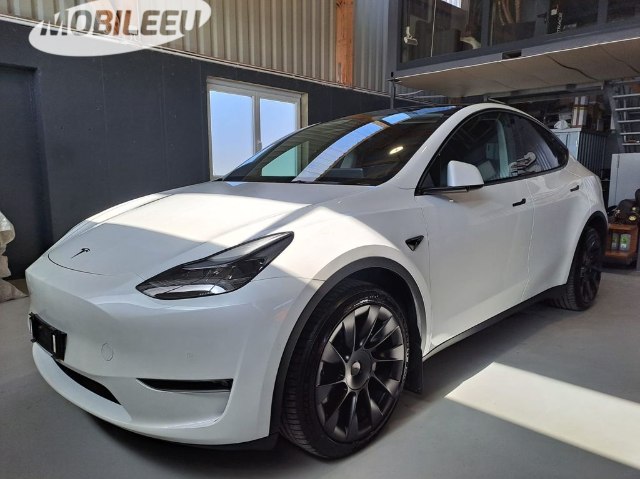 Tesla Y AWD, 366kW, A, 5d.