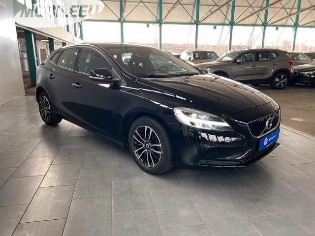 Volvo V40 Momentum T2 2WD, 90kW, M6, 5d.