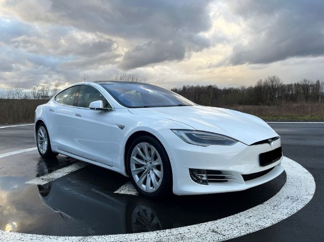 Tesla Model S 75D, 244kW, A, 5d.