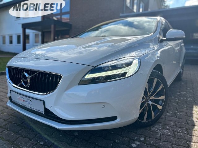 Volvo V40 Momentum D2 2WD, 88kW, A, 5d.