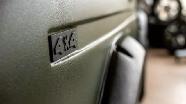 Lada Niva ZUBR 1.7 4x4, 61kW, M, 2d.