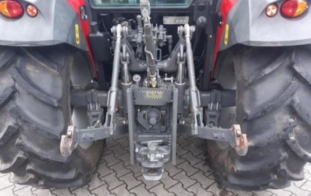Massey Ferguson Kompaktný traktor, 60kW