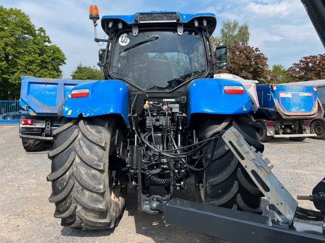 New Holland T Traktor, 151kW