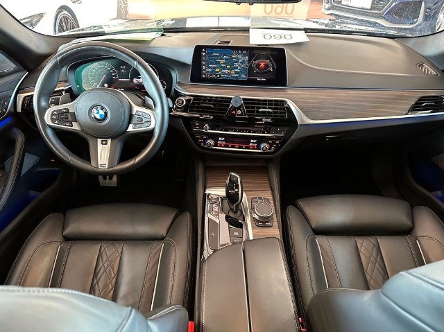 BMW rad 5 M550d xDrive, 294kW, A, 4d.