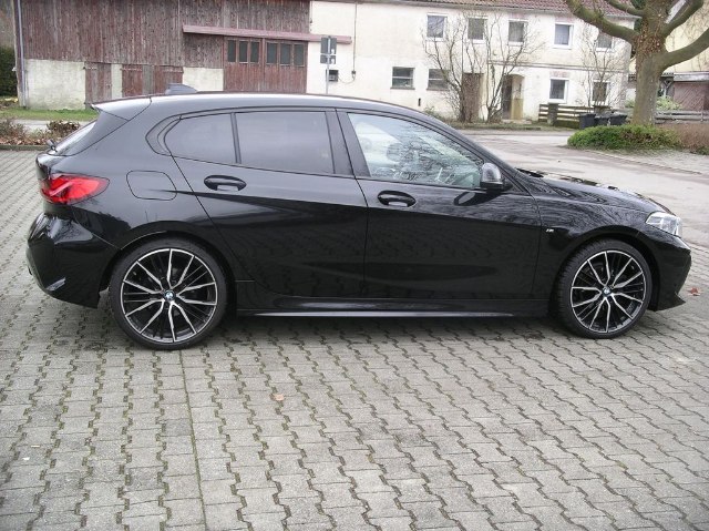 obrázok auta