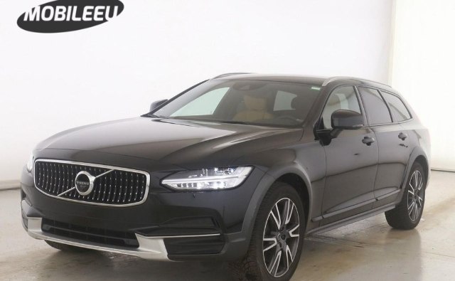 Volvo V90 Cross Country Pro D5 AWD, 173kW, A8, 5d.