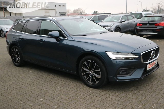 Volvo V60 Momentum D3 2WD, 110kW, A8, 5d.