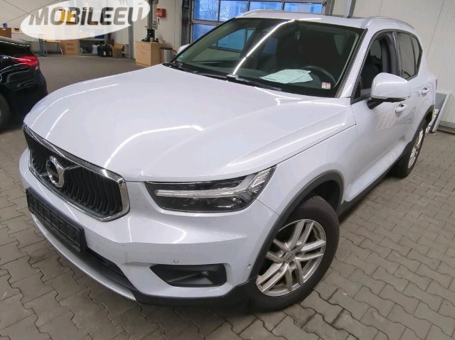 Volvo XC40 Momentum T2 2WD, 95kW, M6, 5d.